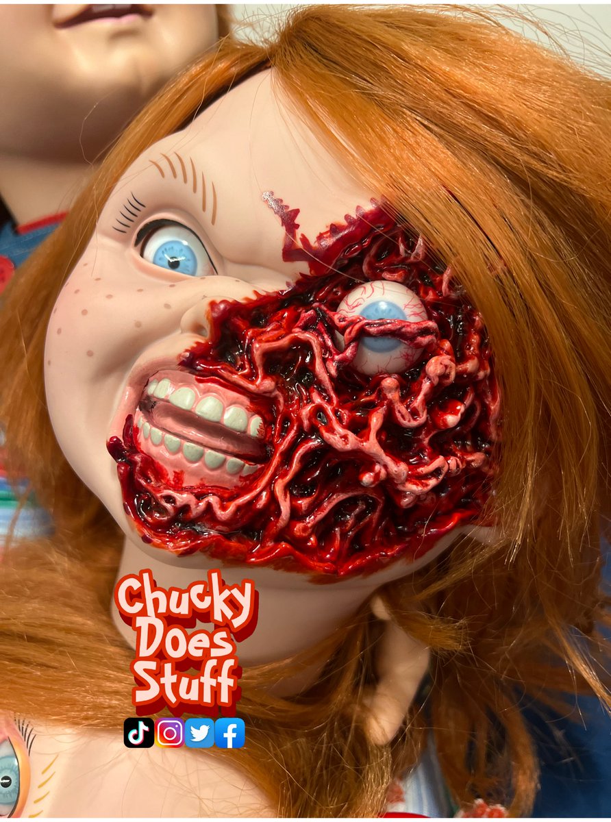 ChuckyDoesStuff's tweet photo. Got the Good Guy Tommy head and hands. Now the collection is complete. 🔪🔪🔪

#chucky #trickortreatstudios #charlesleeray #goodguy #goodguydoll #childsplay #childsplay2 #childsplay3 #brideofchucky #seedofchucky #curseofchucky #cultofchucky #killerdoll #doll #tommy https://t.co/UPpWZkg9b3