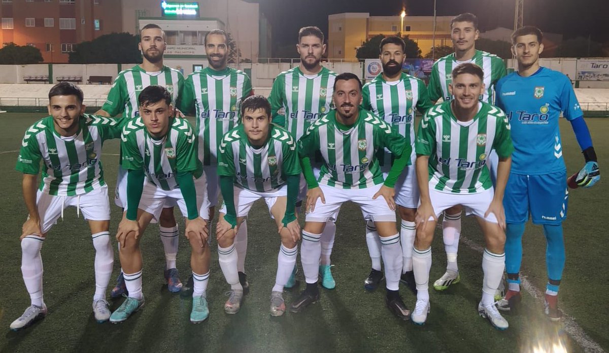 Antonioleonrgue's tweet image. El @EstrellaCF dirigido por @AGLS10 Ángel Sánchez logró esta noche su quinta victoria consecutiva y nonena jornada sin perder, sumando 25 de los últimos puntos disputados, para alcanzar la 5° plaza con 40 puntos, a 2 del 3° @CDElCotillo, después de ganar 4-1 a la @UD_San_Nicolas