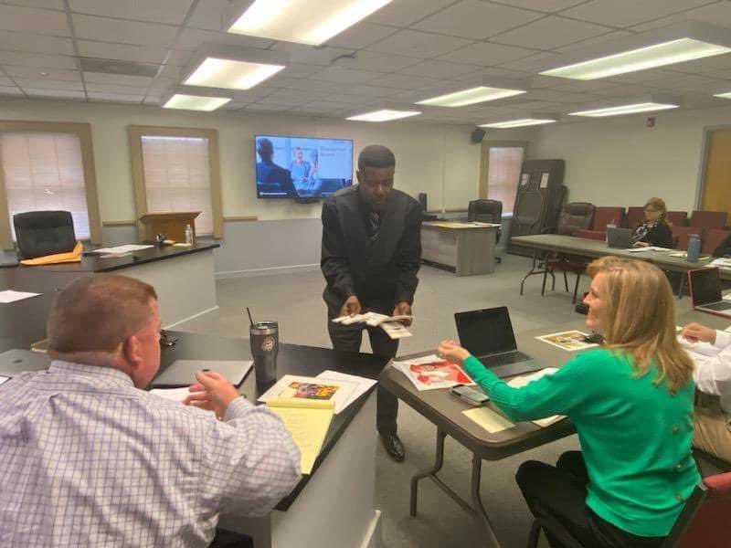 TanyaTturner's tweet photo. The Truist-NCDPI Train stopped in PQ for the Igniting Engagement training! Thank you @TabariWallace for an excellent session! PQ Proud! Ride or Fly! @pqschools #EveryChildEveryChanceEveryDay #BeTheOne #OneSchoolTogether https://t.co/hu01ujMCPT