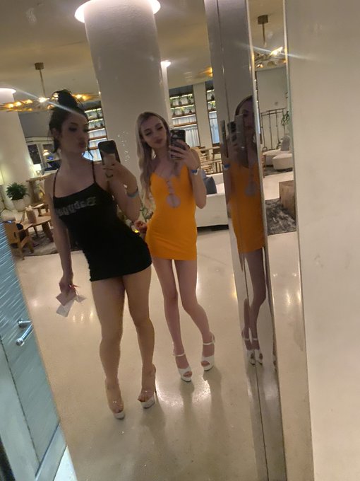 WHO WANTS TO PAY OUR DINNER BILL ??? 😘😘😘 we will show you our tetas 💕 @ceceliataylorxx   Cash app: $badprincessjaz Venmo: