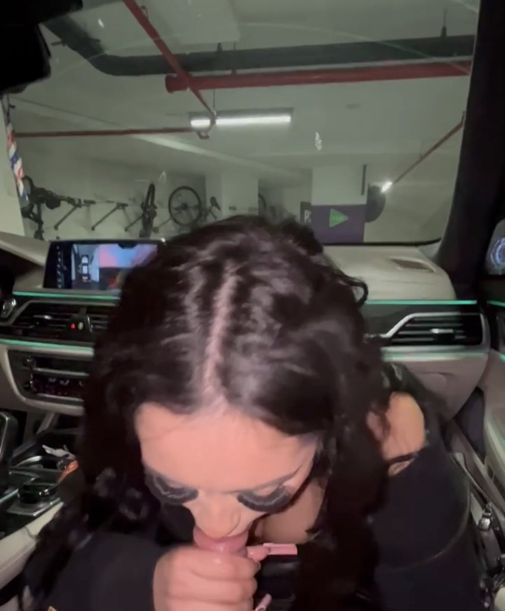 bri18691's tweet photo. @huntercantmiss i be horny asff after parties come see the video on my free OF https://t.co/WUWJfQSmZm