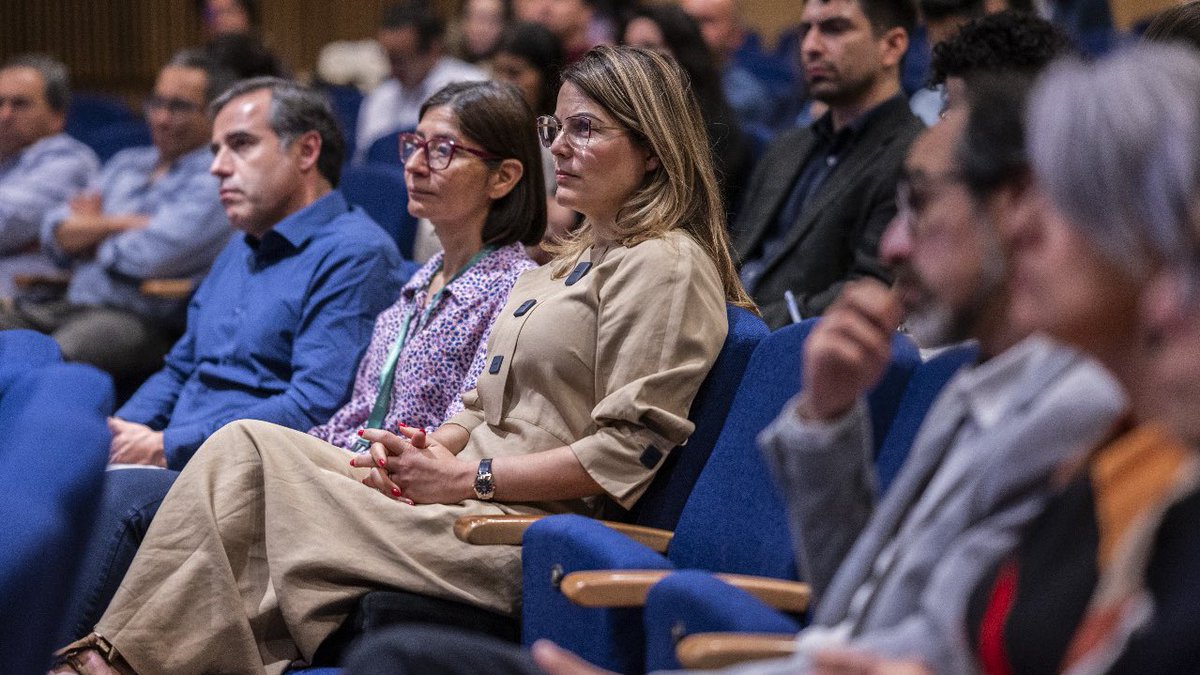 Hoy junto a la subsecretaria @FranPeralesF lanzamos el proyecto de apoyo a los Comités Regionales de Ciencia, Tecnología, Conocimiento e Innovación, reafirmando nuestro compromiso con la descentralización y el trabajo para mejorar la calidad de vida en las regiones del país 🇨🇱