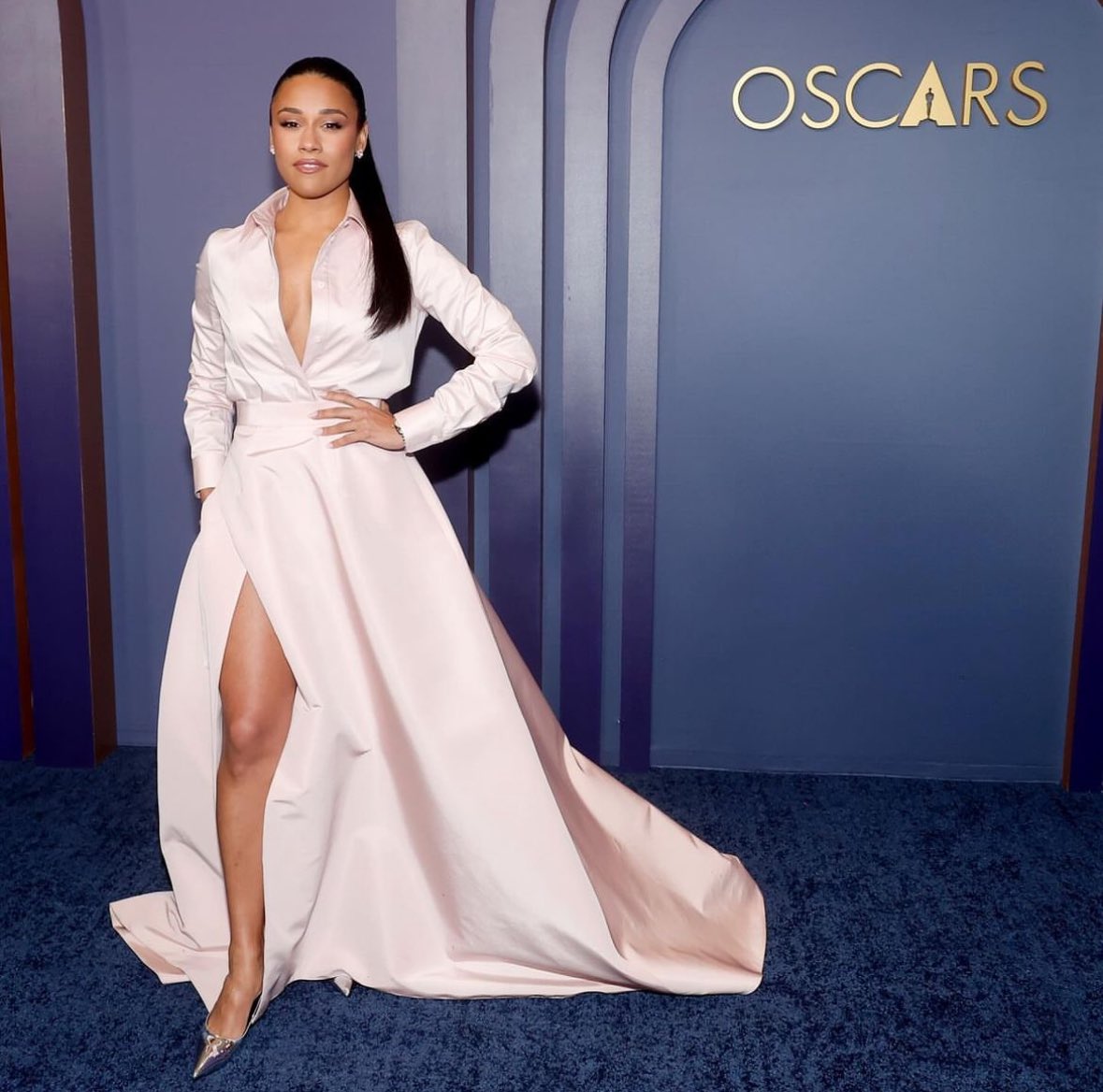 Academy Award winner #ArianadeBose attends the Governors Awards in #MLFall24 🌸 #moniquelhuillier