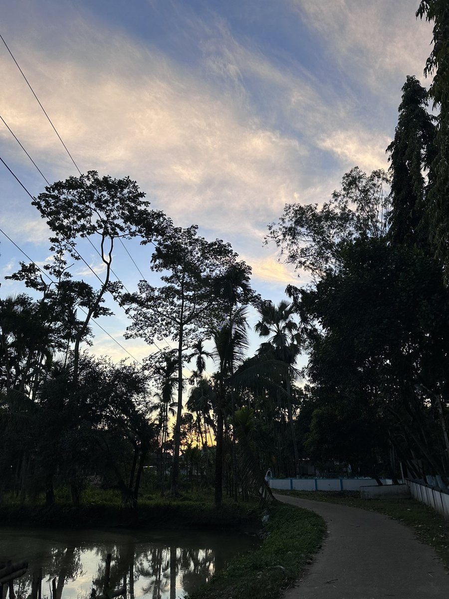 xsyedaa's tweet photo. bangladesh dump on the tl🇧🇩🫶🏽 https://t.co/HX3HmQPjDg