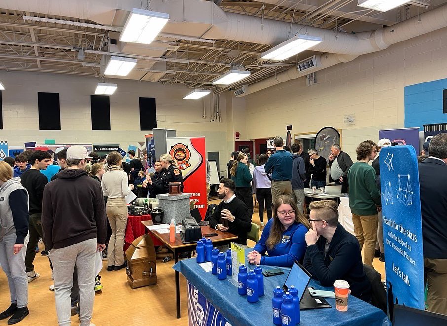 HSH Interact Club tweet media