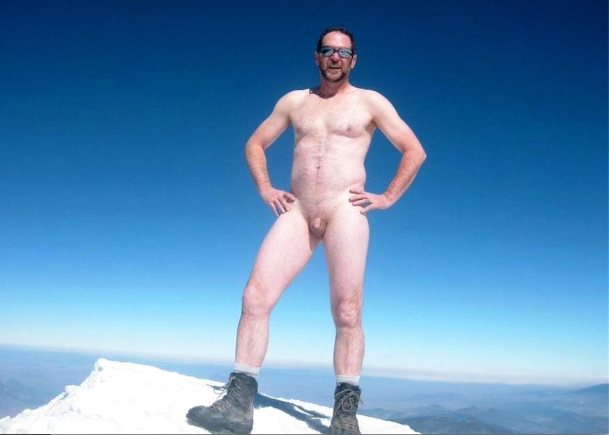PositiveSmall's tweet photo. It's #Shrinkage season, and I want the #SmallDickBrotherhood to show off their compact cocks.  Dicks are supposed to get small when they are cold, so don't be ashamed of your chilly willy.  #SmallPenisPride #SmallPenisPositivity https://t.co/u9Xf6lurlo