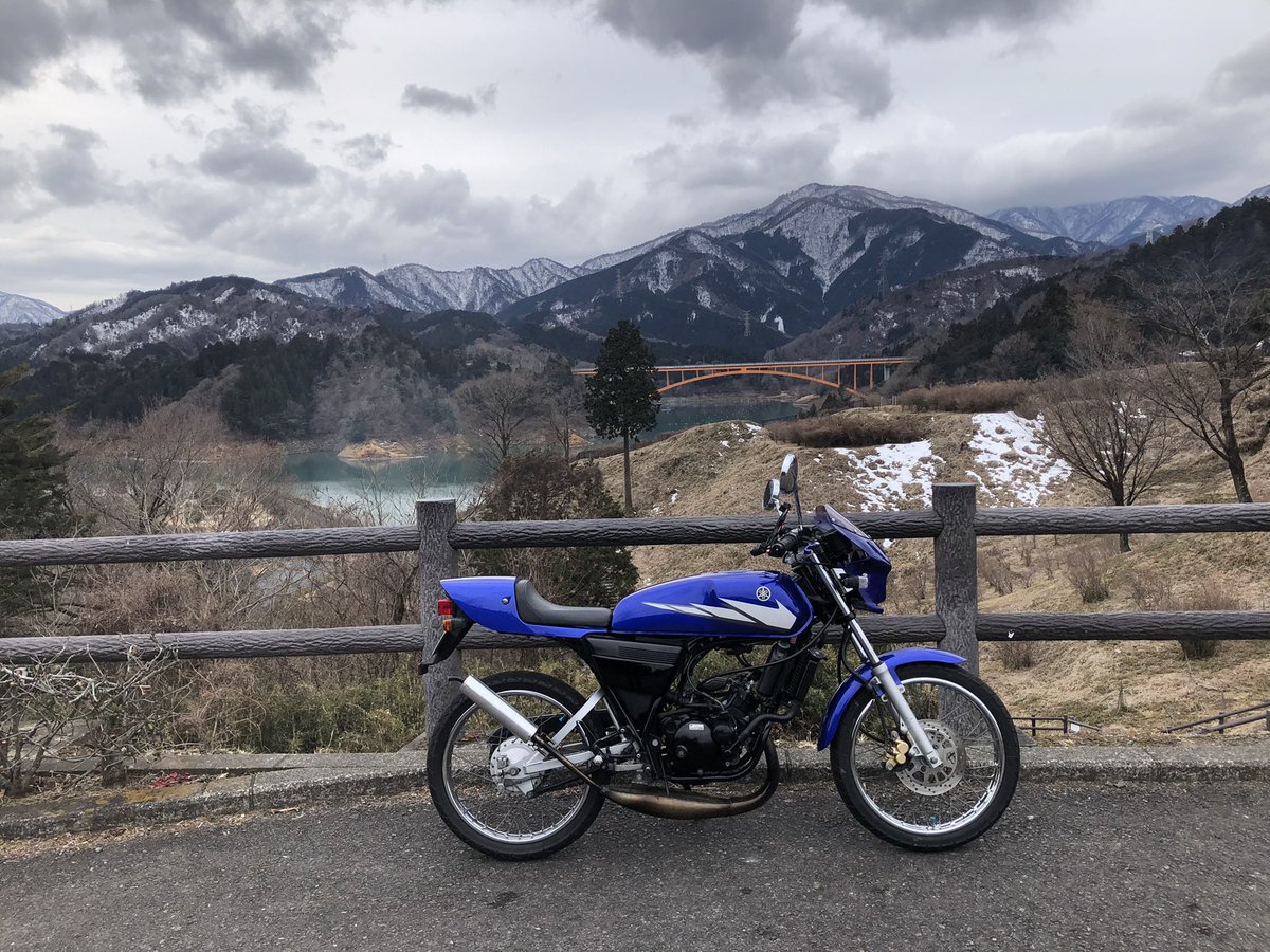 YZFdachsRZ's tweet photo. #1月11日は単気筒はいいぞの日
#yzfr125
#rg125
#rz50
復活してから単気筒しか乗ってない… https://t.co/webRVp6MFG