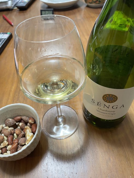 ナッツでワイン 