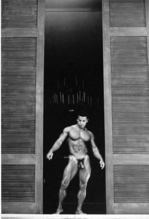 creatureblackl1's tweet photo. More photos of Chris Dickerson, gay bodybuilder, Mr. USA 1968, Mr. Olympia 1982 [Some photos by Athletic Model Guild and Colt Studio] #chrisdickerson #vintagemen #athleticmodelguild #coltstudio https://t.co/YXZqRSJQN2