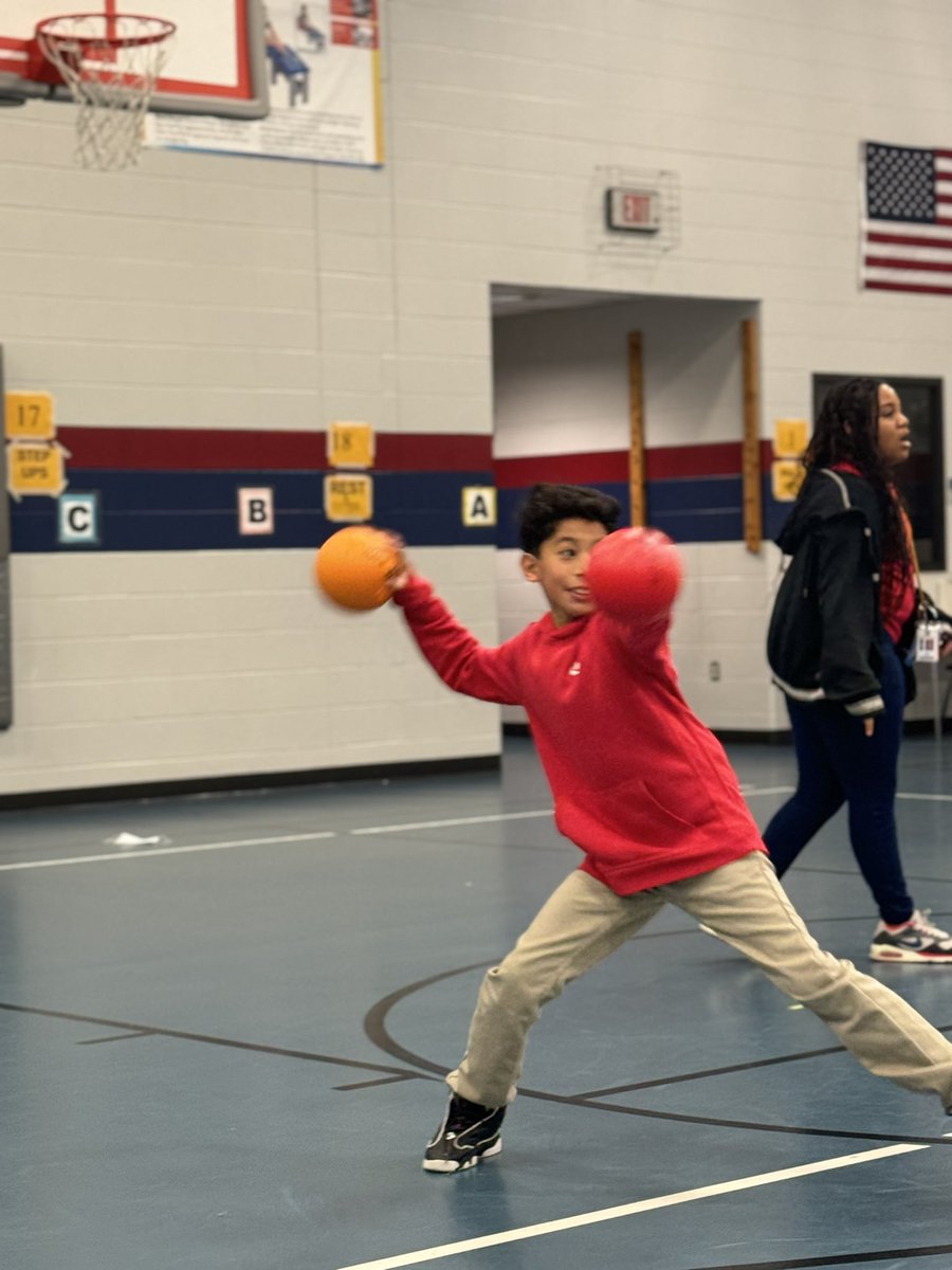 Miller Int Children Interacting After School tweet media