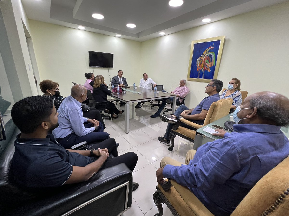 Sec Comercio Ext Logística Neg Internacionales FP (@secelni) on Twitter photo Reunión orninaria de la Secretaría de Comercio Exterior y Logística de los Negocios Internacionales, presidida por nuestro titular José Peña Santana.
VOLVAMOS PA’LANTE
<a href="/LeonelFernandez/">Leonel Fernández</a> Presidente 2024 Reunión orninaria de la Secretaría de Comercio Exterior y Logística de los Negocios Internacionales, presidida por nuestro titular José Peña Santana.
VOLVAMOS PA’LANTE
<a href="/LeonelFernandez/">Leonel Fernández</a> Presidente 2024