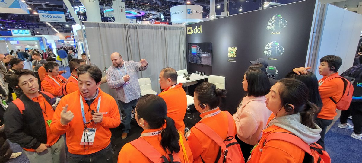 BatJordan's tweet photo. @rowancheung Go check out DDL at 9073 North Hall. AI companion #vector https://t.co/zOrjPVkcsj