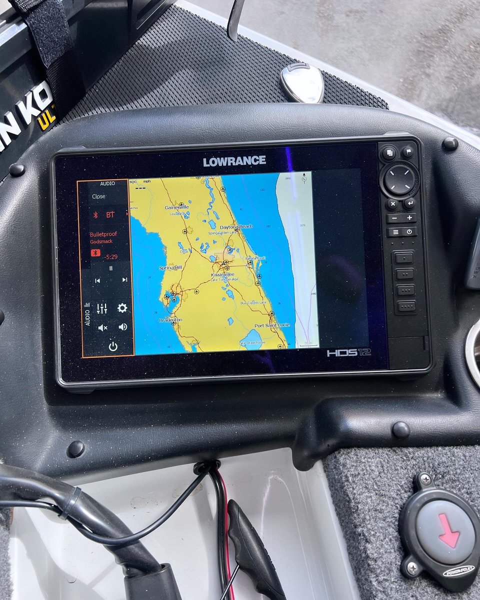 NextLevel407's tweet image. Installed a new @lowrancefishing chartplotter, new @jlaudioinc speakers and a Fusion by @garminmarine radio remote.

sales@orlandocustomaudio.com
407-704-5676 option 1

#floridamarinecustoms #nextlevel407 #phoenixboats #floridafishing #orlandofishing #orlandocustomaudio