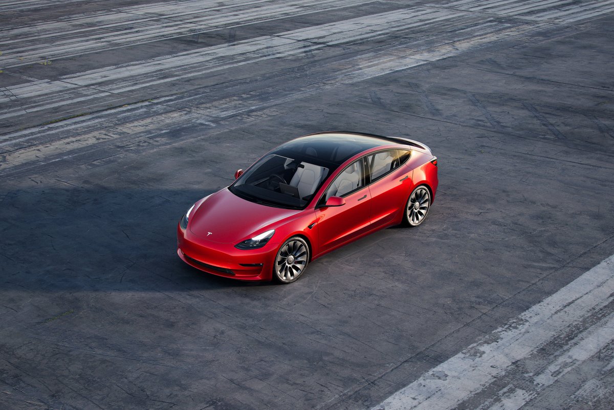 SawyerMerritt's tweet photo. After an incredible 6.5 year run &amp; and ~2.3 million units sold, legacy Model 3 production is ending.

The 2017-2023 @Tesla Model 3 not only revolutionized the auto industry, but also dismantled the notion that EVs couldn't be profitable low-cost mass-market cars 🫡 https://t.co/4W8i5jiDX4