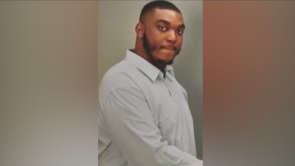 KARK4News's tweet photo. Little Rock family seeks answers after they say nephew was killed in hit and run https://t.co/YXGiKdTRK7 https://t.co/1Q6ViChtc5