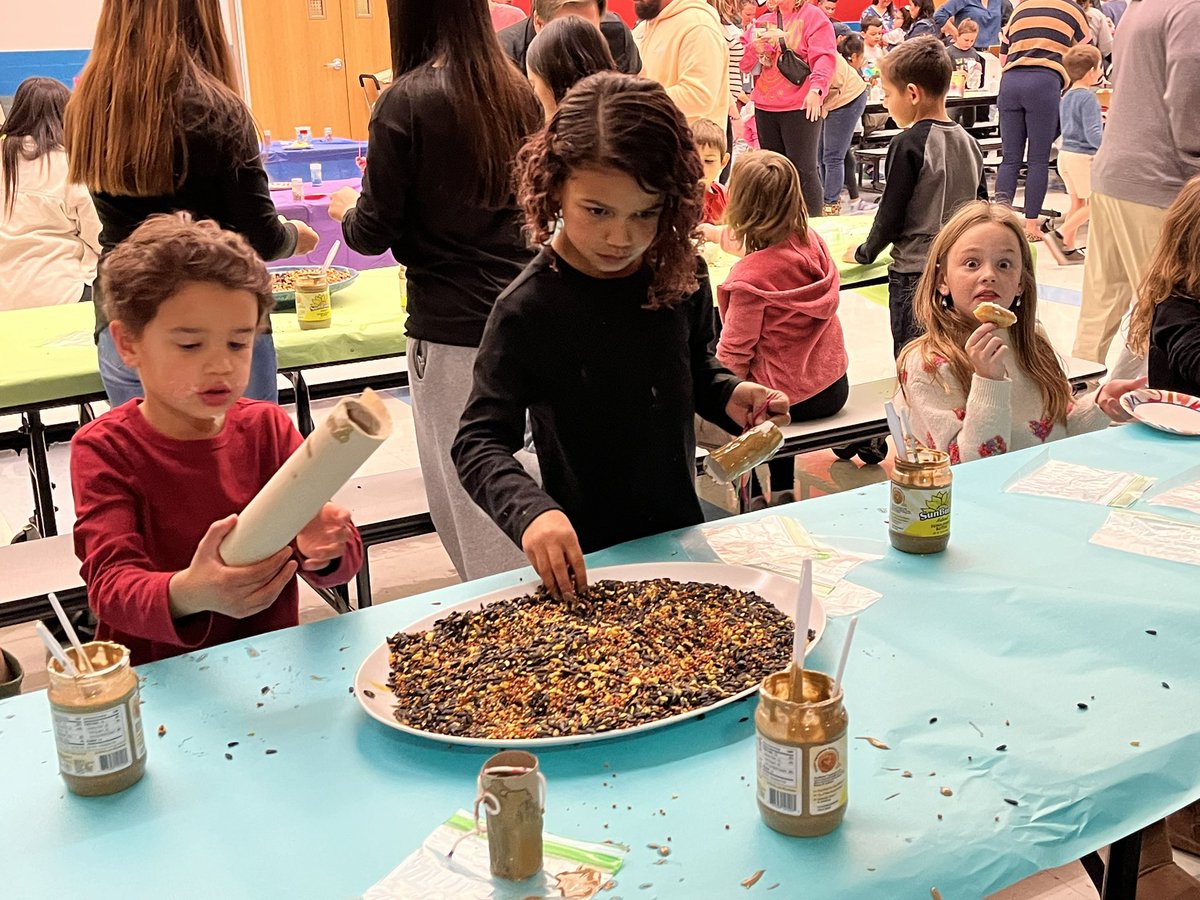 GFESWildcats's tweet photo. Comal Reads Family Night was so fun! There were so many fun activities for our Wildcats &amp; their families!  We had the guess the masked reader, we made squirrel feeders, wrote Haiku poetry, practiced on Typesy, had an art bakery, &amp; so much more! #comalreads @cisdnews https://t.co/h13wH9sH2o