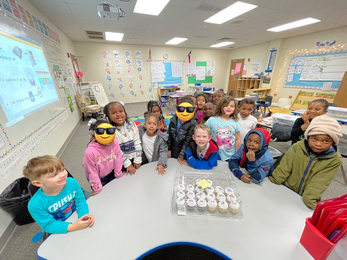 Amna Syed tweet media