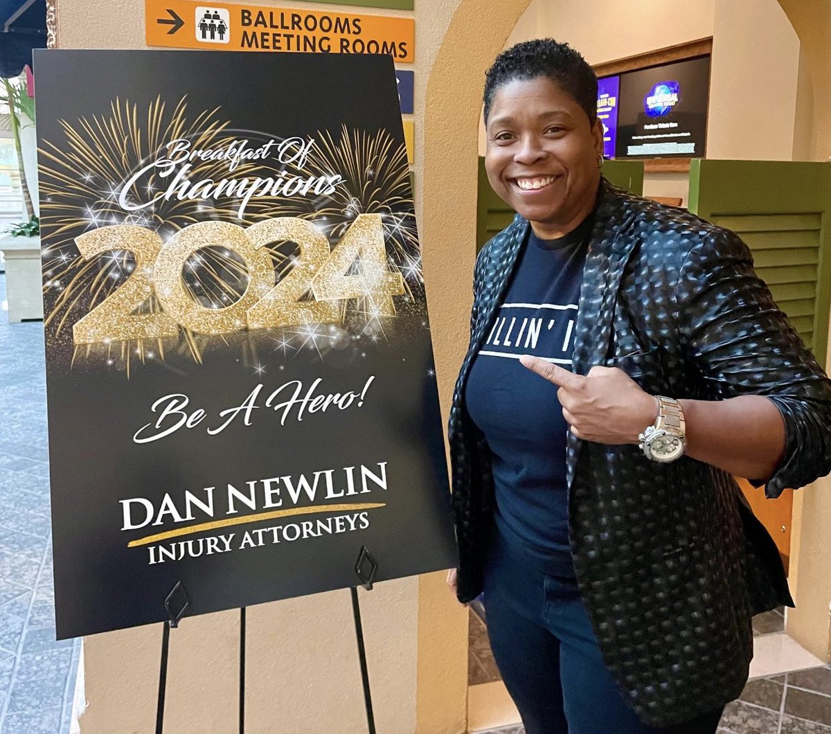 SmarttEntertain's tweet photo. @VerniceArmour landed in #Orlando to share her inspirational story &amp; motivational words at Newlin Law’s Annual New Year’s Breakfast to launch 2024. Let Smartt Entertainment secure ur next #speaker to #elevate and #inspire ur group!  #corporateevents #corporate #goals #getgutsy https://t.co/wAEq95EWMN
