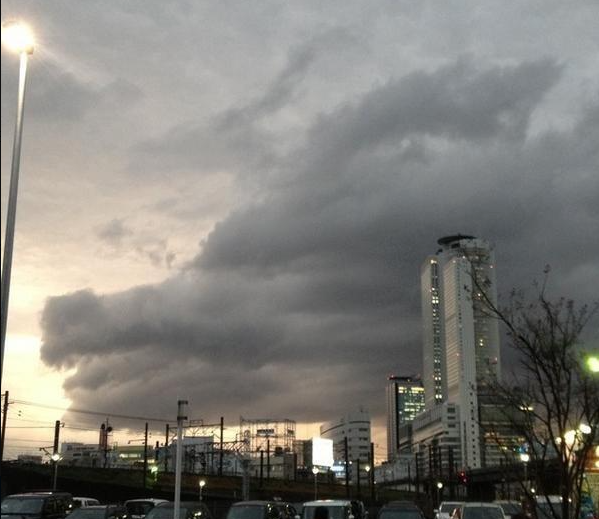 역사적인 날이 될지 모르는 날에, 용의 등장...