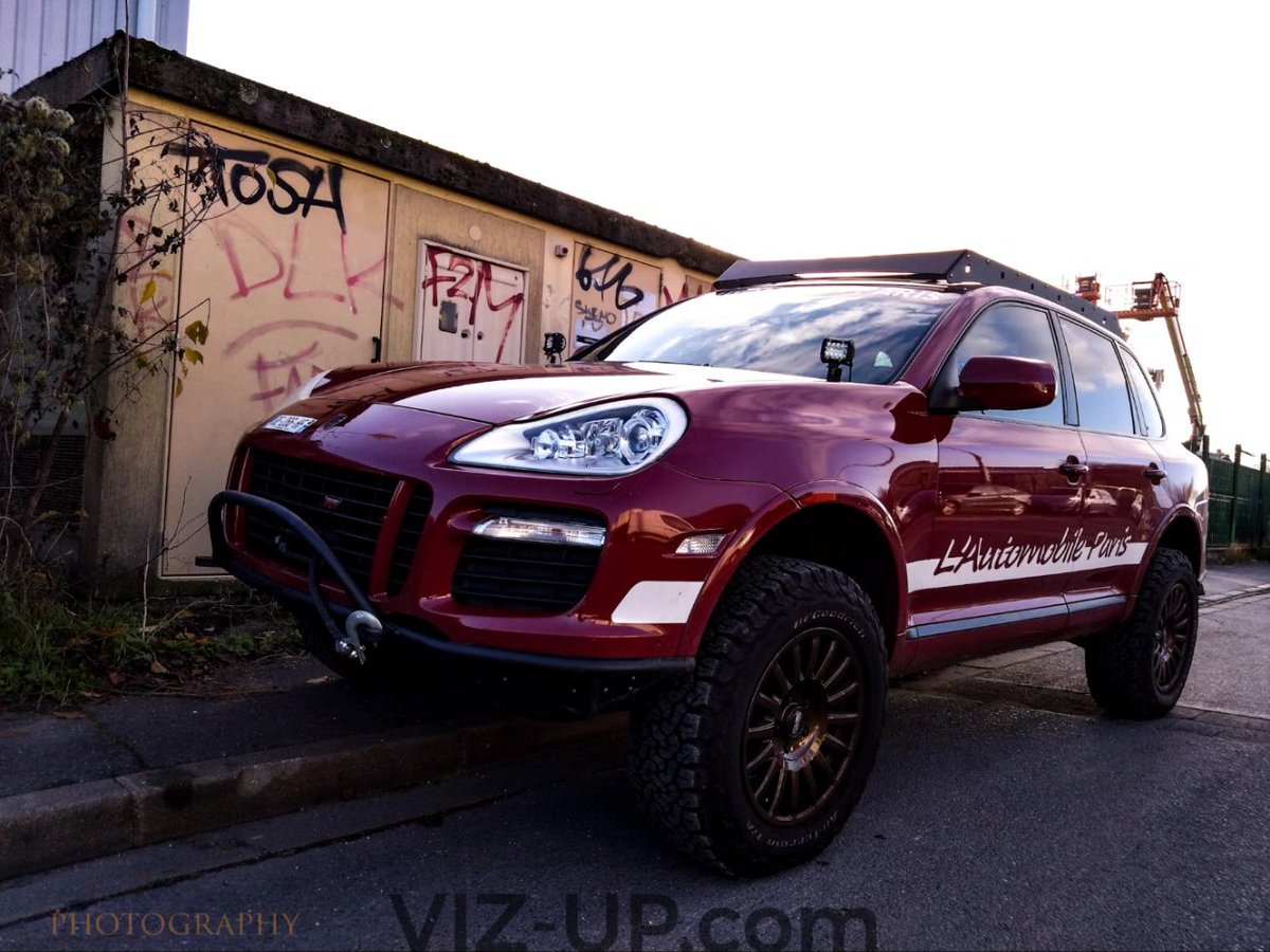 StefRomecki's tweet photo. Ambiance street, il brille à la lumière ⚡️ #retroreflechissant
https://t.co/boZiq41H1J
Porsche Cayenne #VisuallyUpgraded #carwraps #street
#VizUP 📸 #photography #streetphotography #needforspeed #offroad4x4 #offroadprojects #offroad #modifications #preparation #tuning #graffity https://t.co/Dl2JWnWX9t