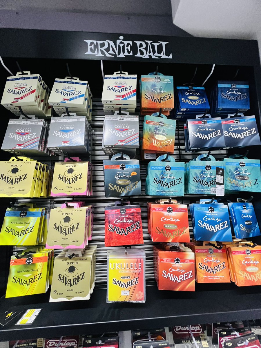 ofertasmusicmx's tweet photo. Si lo que buscas es calidad en la cuerdas de tu instrumento, te presento estas dos grandes marcas #ernieball y #savarez 🤪😎

Recuerdas que puedes hacer pedido por medio de : https://t.co/fO8jxbBOT4 👈
#guitarraelectrica
#cuerdas
#guitarraclasica
#nylonguitar https://t.co/JtKdPxuosx