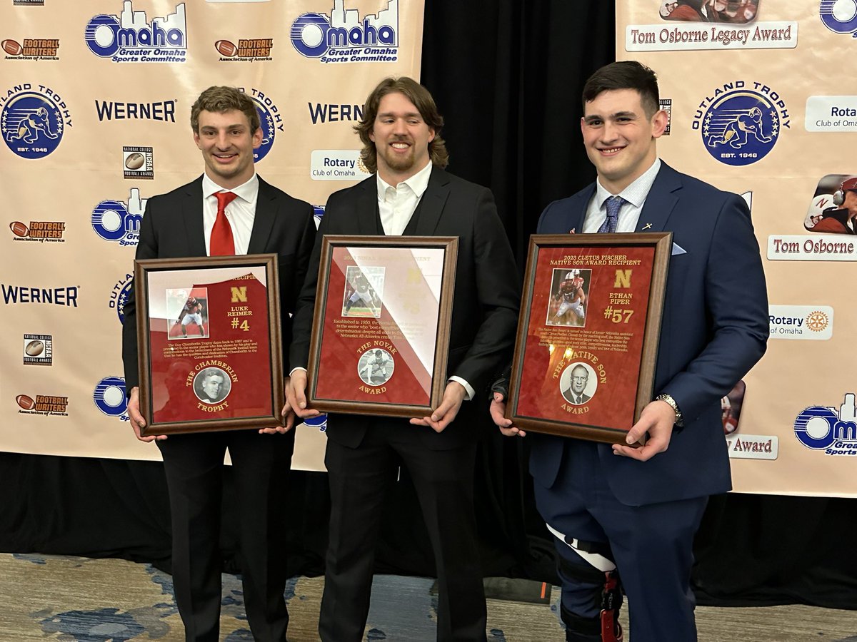 MattFosterTV's tweet photo. #Huskers award winners:

☠️ @Ldreimer2 
☠️ @nickhenrich_42 
🥞 @epipe71 

#GBR @KETV https://t.co/UySKx5tuF5