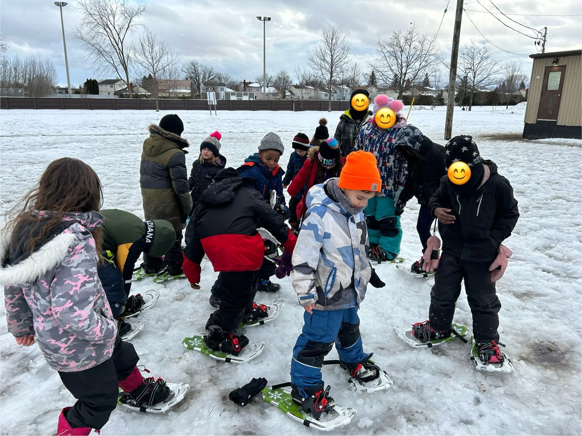 MrsCarrier23's tweet photo. Grade 2’s enjoyed snowshoeing today, some for the first time. They used their growth mindset when a lot of students didn’t think they could do it…yet! #beSKT @StKateriOCSB @ocsbEco #ocsbBeWell https://t.co/mAo4PgSbc9