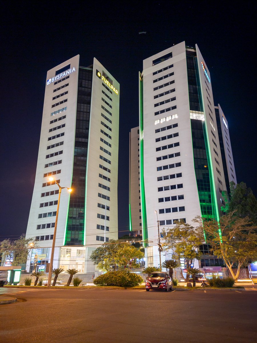 yluux's tweet photo. World Trade Center Asunción, Paraguay. https://t.co/14j98d6f5f