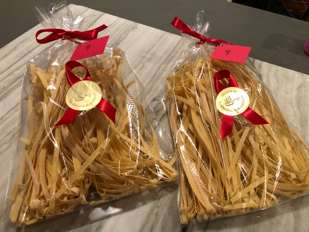 I've been looking for 'breathable' pasta bags for years. I finally found some bread bags that work perfectly. If you'd like the source - let me know.
#PastaStorage, #BreadBags, #KitchenHacks, #FoodStorageSolutions, #EcoFriendlyKitchen,
