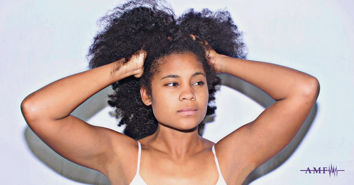 amfmigraine's tweet photo. Did you know heightened sensitivity to touch can be a symptom of migraine? Pain from a non-painful stimulation of the skin, such as brushing hair, is known as #allodynia. Learn about the possible causes and treatments for this lesser-known symptom:

https://t.co/cj1c1xxicZ https://t.co/tClBkoYXO8