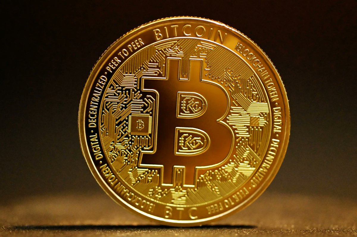#BITCOIN SPOT ETF IS NOW APPROVED - SO WHAT HAPPENS NEXT? WHAT ARE THE MUST KNOW? 

[SAVE THIS] 👇🚨

1. A bull rally is imminent, but there are still sellers at key levels so expect pullbacks and retracements. See the long term!

2. Spot isn't futures, so expect that