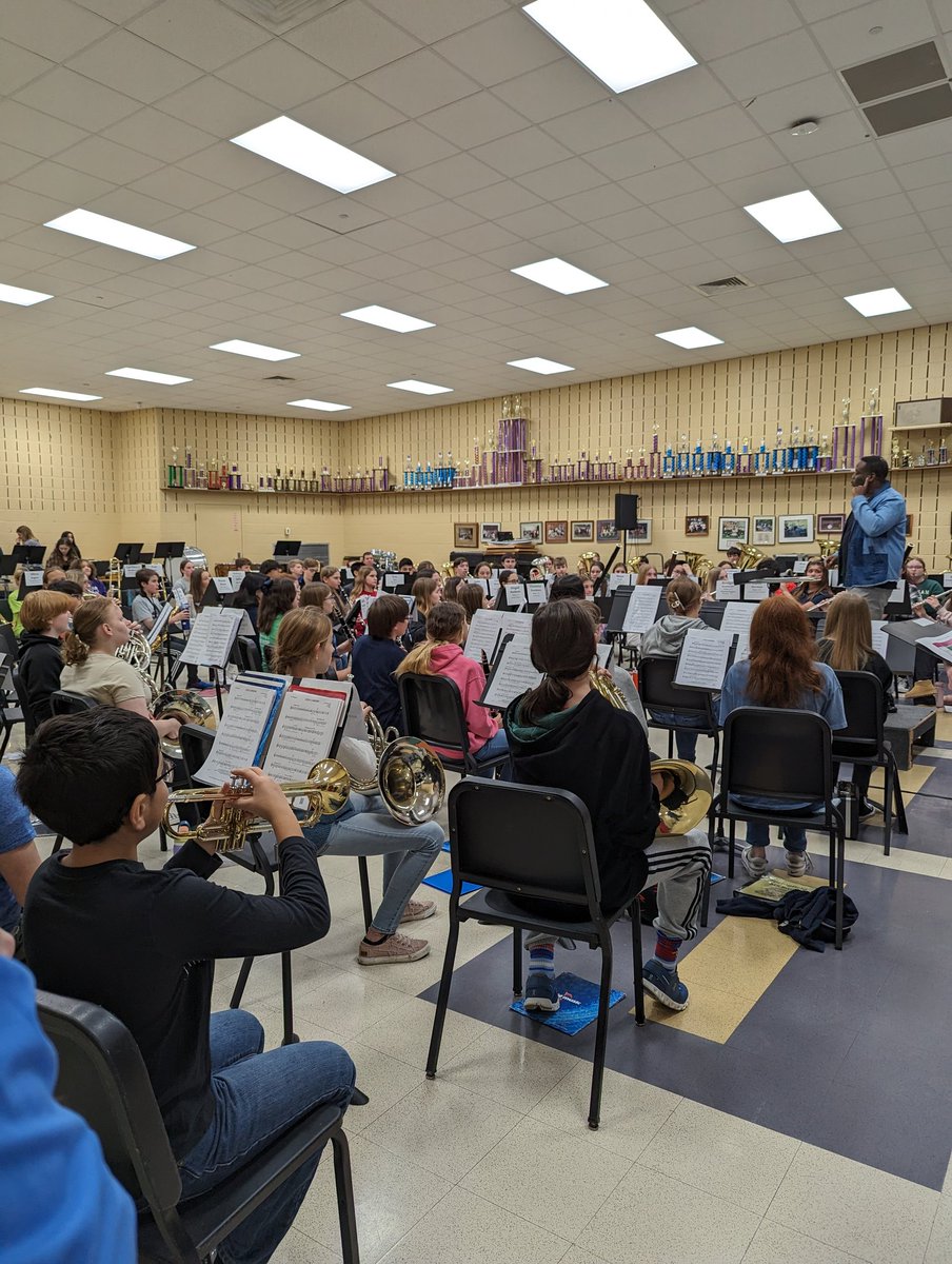 NHSPetteys's tweet photo. I enjoyed listening to the OMEA district I honors bands rehearse for their upcoming performance.  A lot of talent in these groups.  It's going to be a great concert! https://t.co/tn7HPJ6Ris