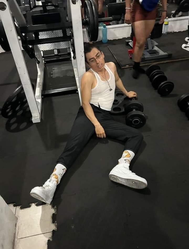 rhochicristaldo's tweet photo. "El ejercicio da energía"

Yo en el Gym: https://t.co/6Eoatp67ZJ