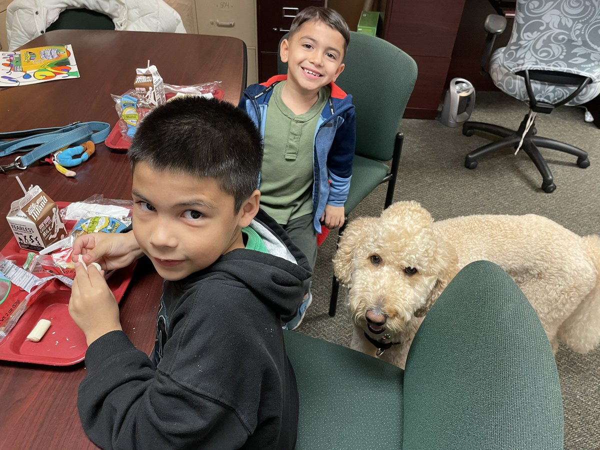 Happy New Year from Cooper!!@CooperFresh1 <a href="/HumbleISD_OE/">Oaks Elementary</a>