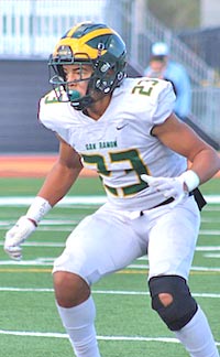 Congrats Marco Jones (San Ramon Valley). State Junior Player of the Year. He was one-man wrecking crew in gms we saw, added 10 TDs offense. Last two Bay Area jrs to get this honor: Najee Harris & DJ Williams. @SRVFootball @DarrenSabedra @MarcoJones2025 calhisports.com/2024/01/10/mor…