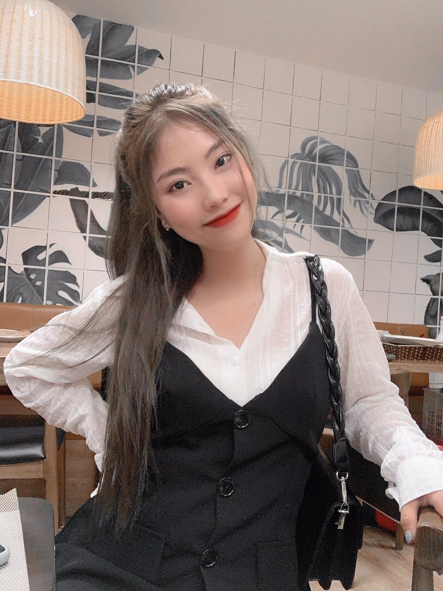 ADAMJUNC's tweet photo. Xin chào mùng 1 cuối cùng của năm
Vậy là chỉ còn 30 ngày nữa là tới tết rồi
Mn mong chờ điều gì ah…. Cùng cmt chia sẻ nhé…
Gm mn….. https://t.co/gBnMVYl9UC