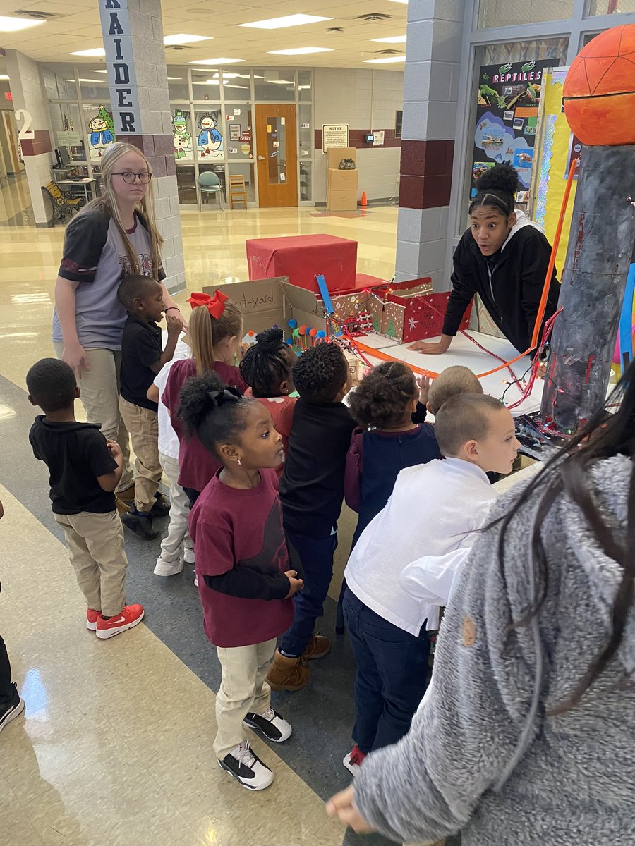 RoseHillRaiders's tweet image. The best part of project-based learning is sharing your product with fellow Raiders! Thank you to PreK for giving our eighth graders feedback on their project, and well done to the 8th grade team! #STEMpossible @TiffanyGreen08 @suptking @JMCSchools @JMCSSInnovation @theTSIN