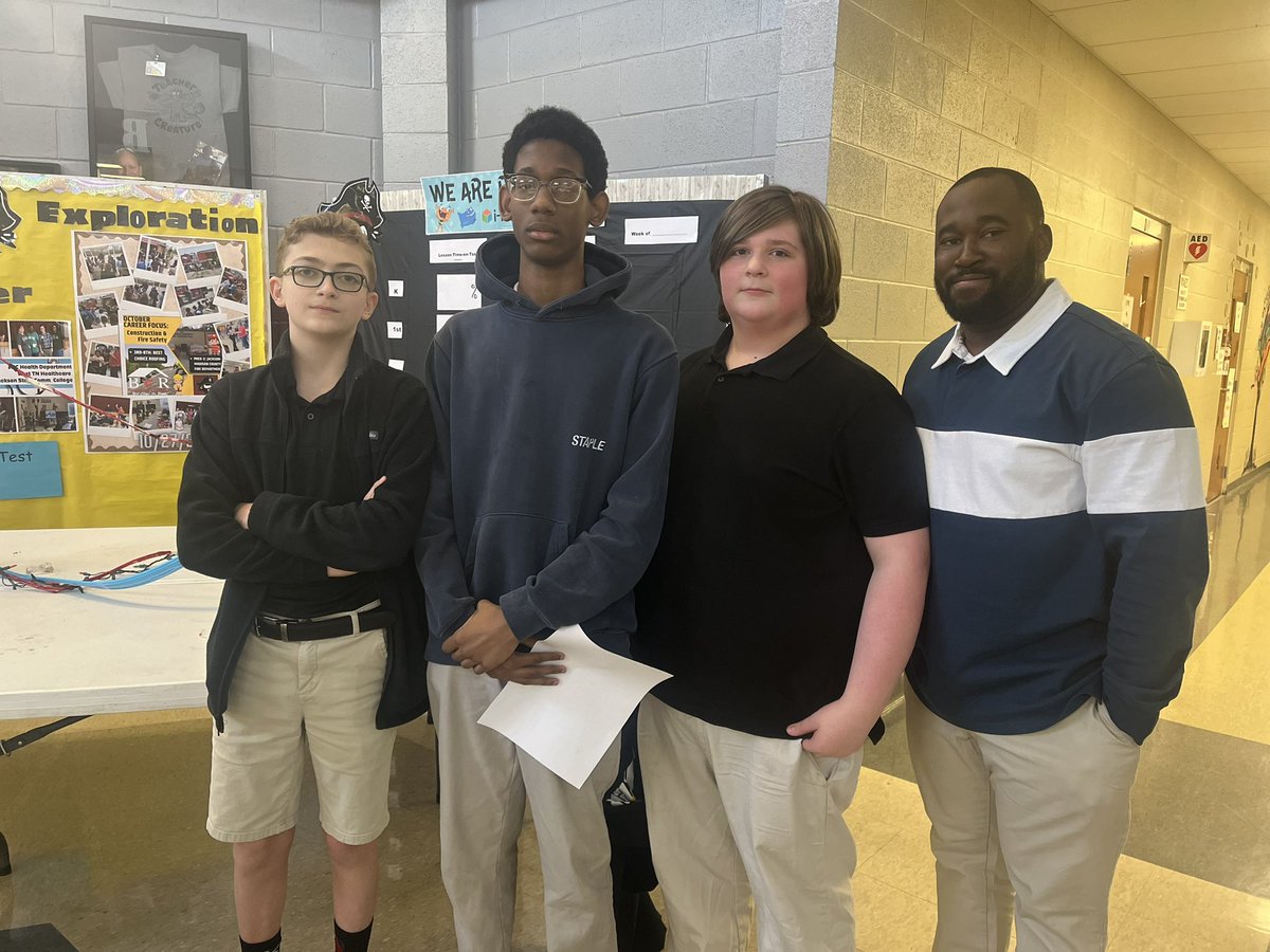 RoseHillRaiders's tweet image. The best part of project-based learning is sharing your product with fellow Raiders! Thank you to PreK for giving our eighth graders feedback on their project, and well done to the 8th grade team! #STEMpossible @TiffanyGreen08 @suptking @JMCSchools @JMCSSInnovation @theTSIN