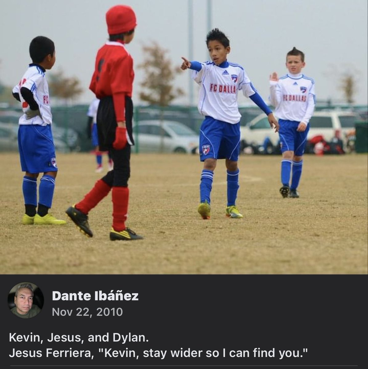 Dantesoccer1's tweet photo. FC Dallas 01 Premier at U10. Coach Mark Snell with future professionals Jesus Ferriera, Kevin Bonilla and Imanol Almaguer. Best FCD Youth coach, ever. #DTID #FCDallasYouth #FCDallas #fcdallas01premier #BeLegendary https://t.co/Dl8ceI0eTt
