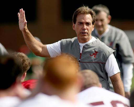 “Champions are rare.

Everybody has some chance, some opportunity to change and improve, but not everybody takes advantage. 

Be somebody who does.” 

—Nick Saban #TheLeadersMind 🏆 

📚  amazon.com/Leaders-Mind-P…