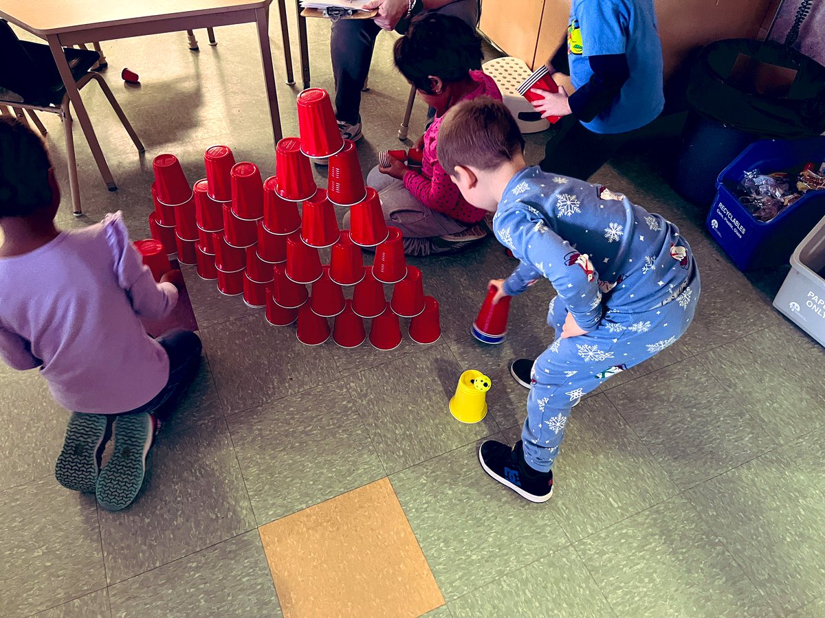 MrsGrossFDK tweet media