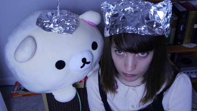 what they wont tell u is that hot guys are a psyop. its all a big lie propagated by big boyfriend. isnide