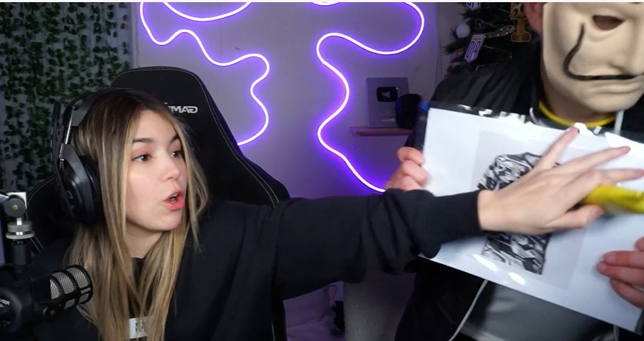 milov_gg's tweet image. lo regañaron sin razón😭😭