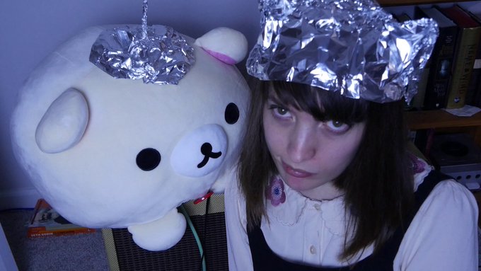 what they wont tell u is that hot guys are a psyop. its all a big lie propagated by big boyfriend. isnide