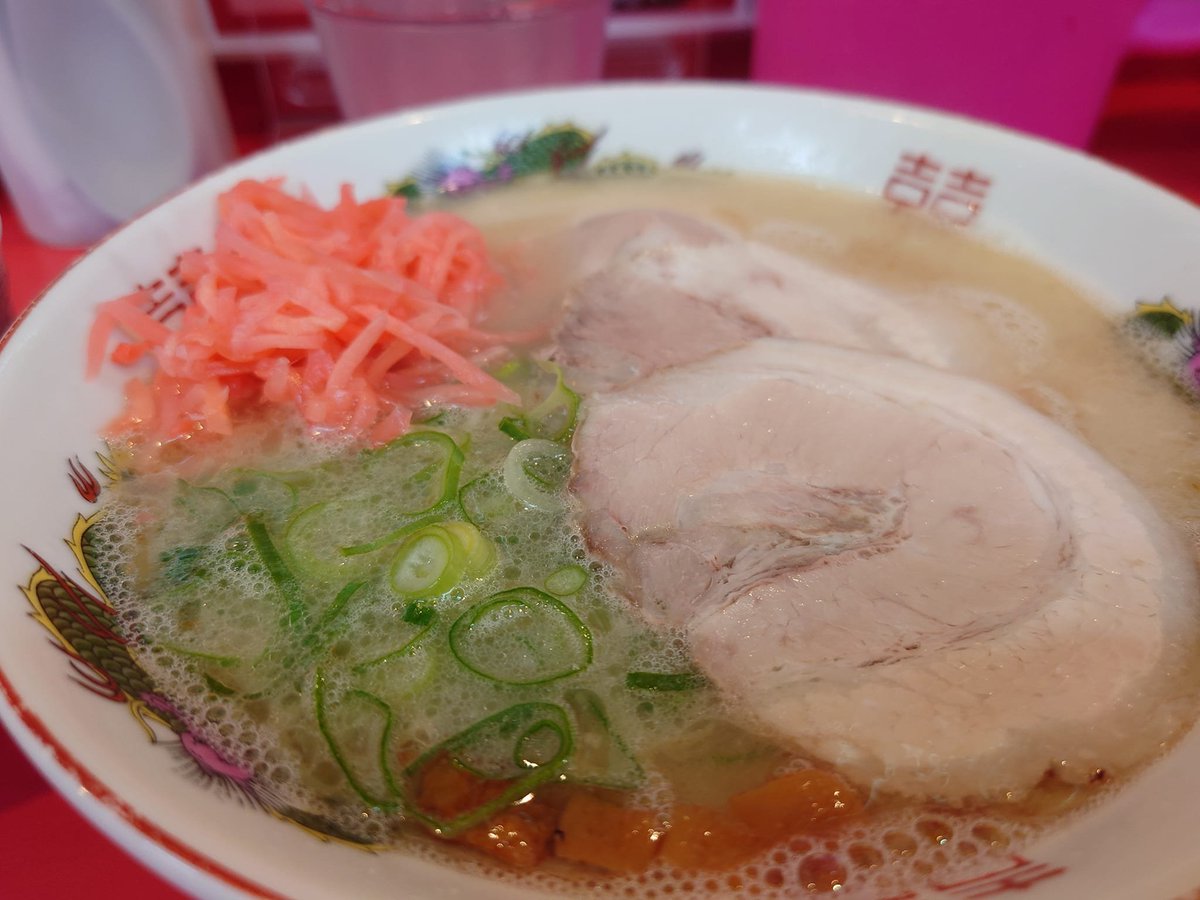 kinntarou2012's tweet photo. 年明け初久留米市老舗大栄ラ
ーメンにホルモンラーメンセ
ットを食べに来ました〜📷📷
昔懐かしい味が大好き〜📷。
替え玉してしまった〜美味し
い〜皆様是非お寄り下さい。
#福岡県久留米市
#老舗
#大栄ラーメン
#ホルモンラーメンセット
#昔懐かしい味が
#大好き
#皆様是非 https://t.co/9Eu1xpAbd0