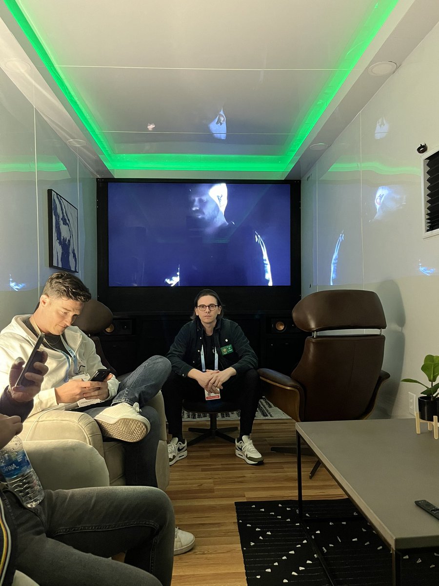 Chill experience with <a href="/ChillTheaters/">Chill</a> !