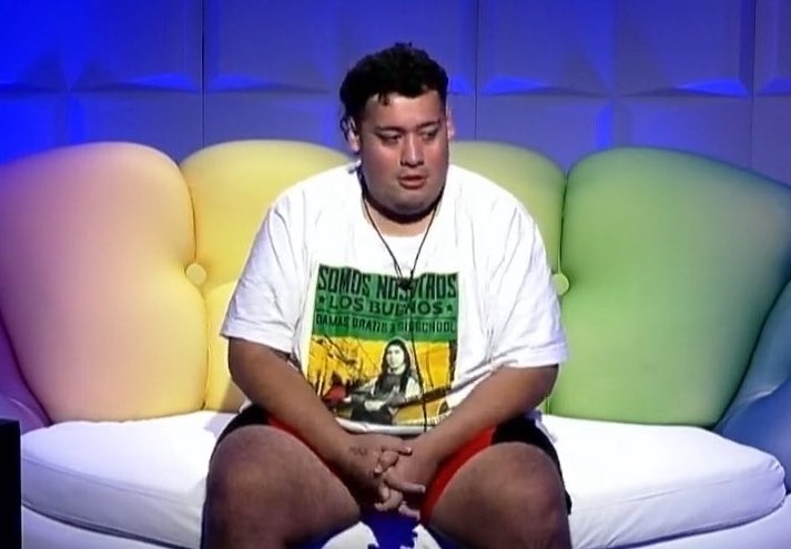 mid_d1's tweet photo. sabrina yéndose y no manzana jsja GRAN ARMADO #granhermano https://t.co/fOIxfwCndM