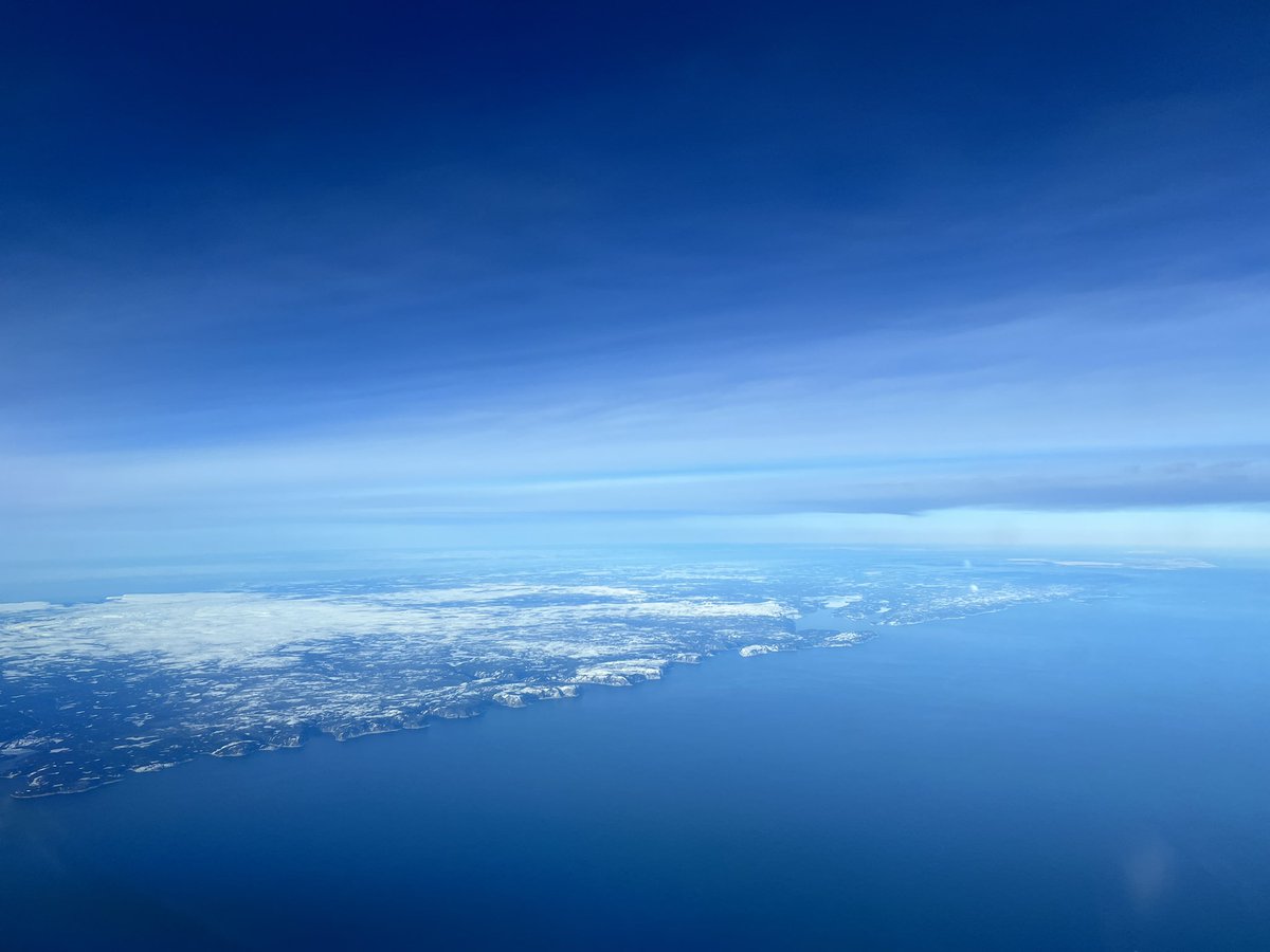 WillGoodridge1's tweet photo. Not often that you can see the entire Northern Peninsula without any clouds! Taken today on PVL921 flying from YQX-YYR. https://t.co/GM1xwVVuww