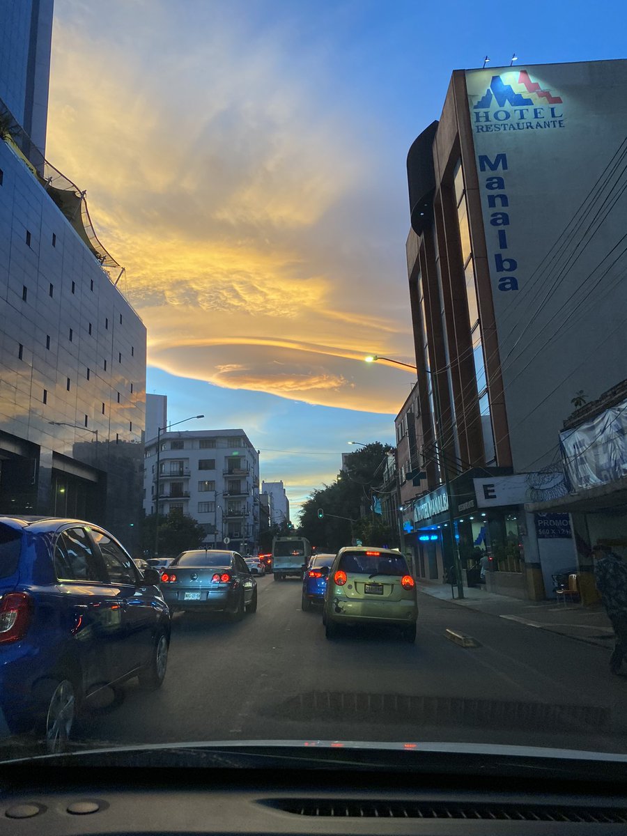 travian__'s tweet photo. @SkyAlertStorm También me tocó verlas. https://t.co/YMg6wPlCCz