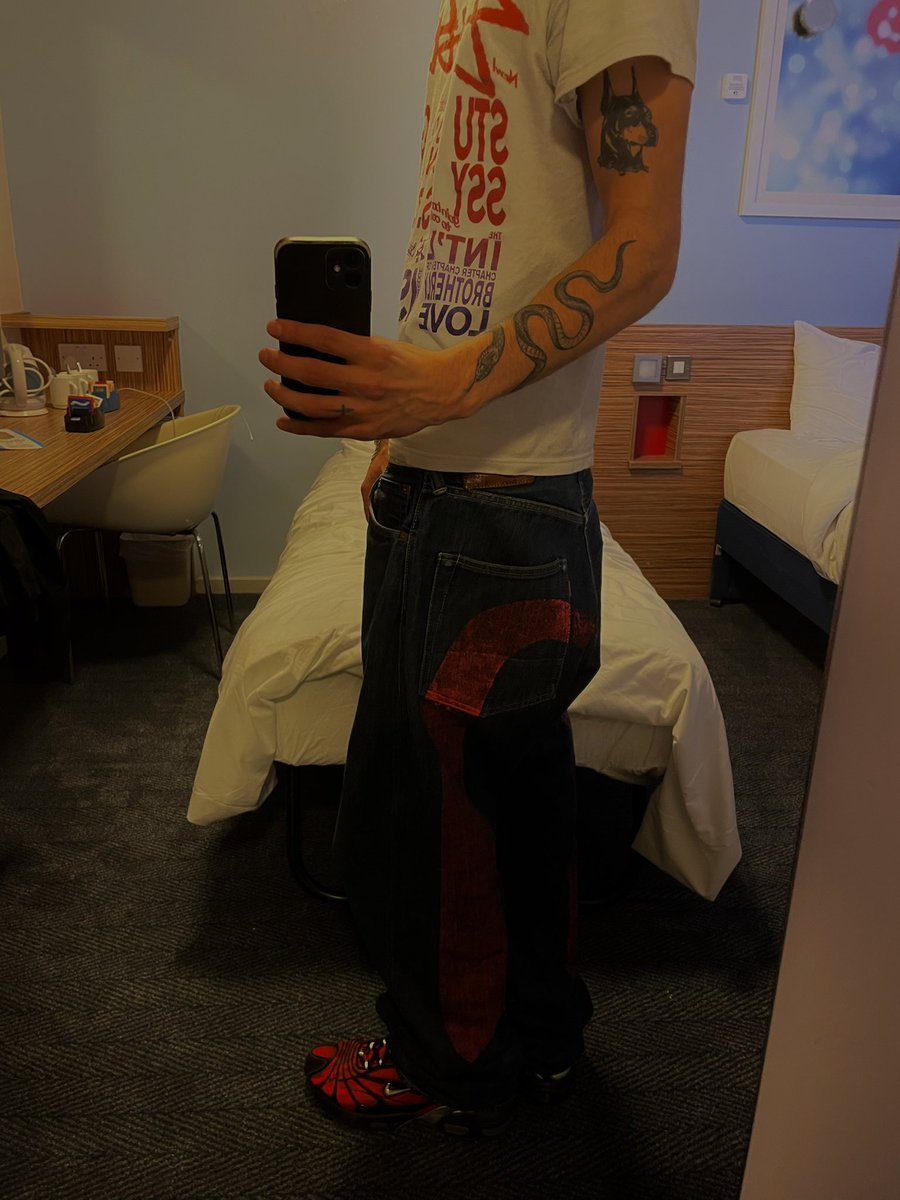 Danny tweet media